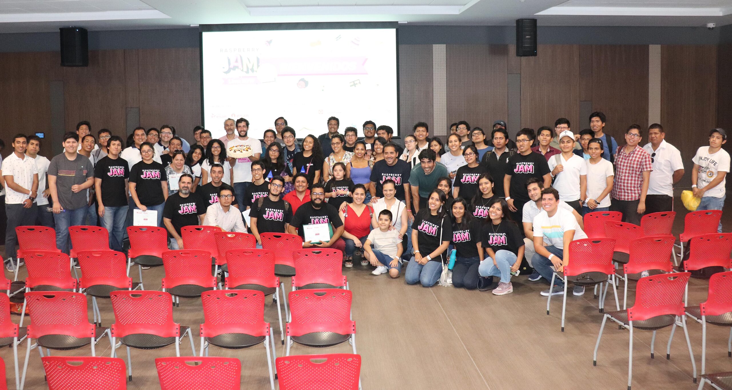 Foto de la comunidad Raspberry Pi en el Perú.